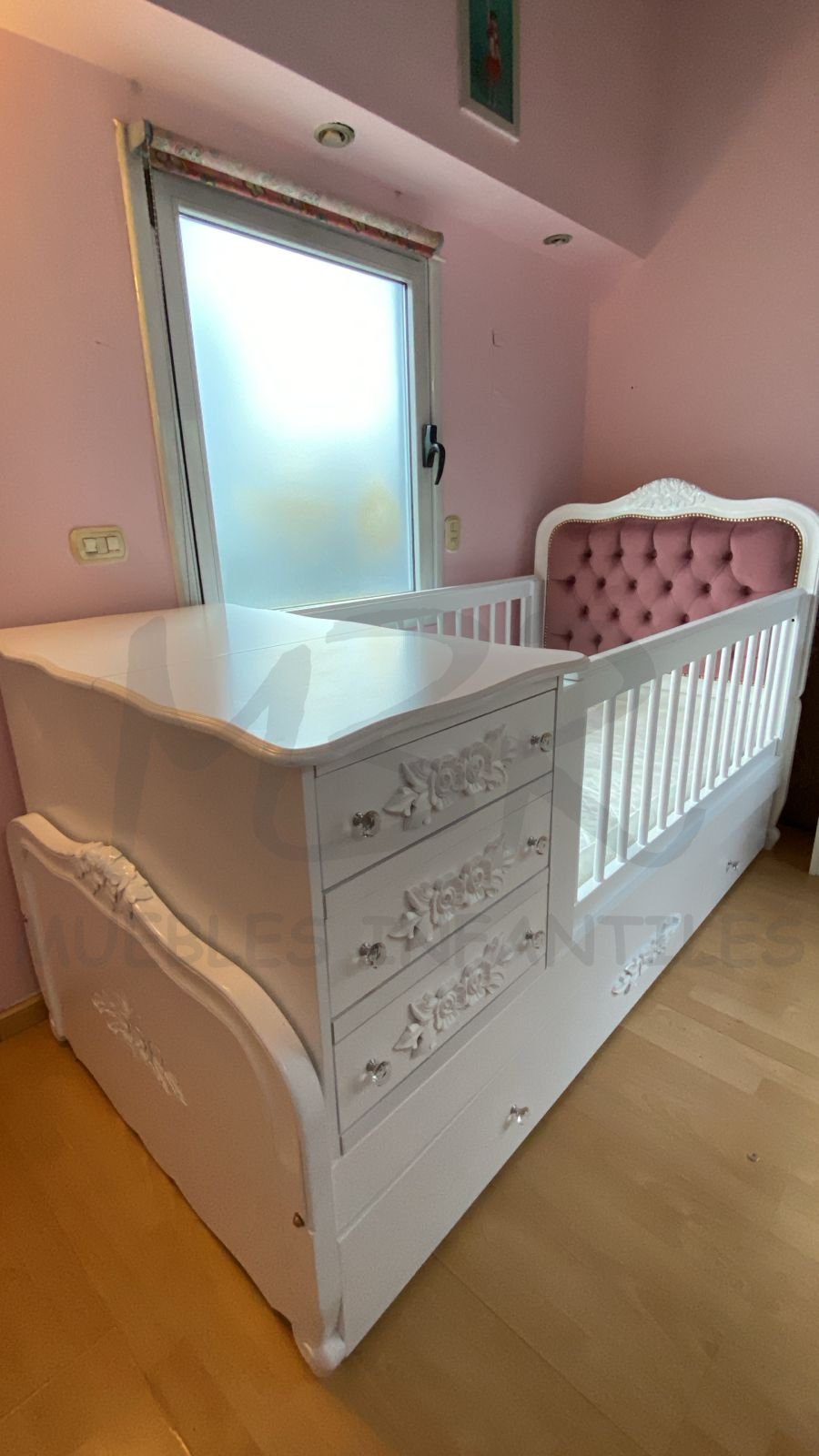 CUNA FUNCIONAL LUIS XV CON APLIQUES TALLADO EN LOS CAJONES - Imagen 5