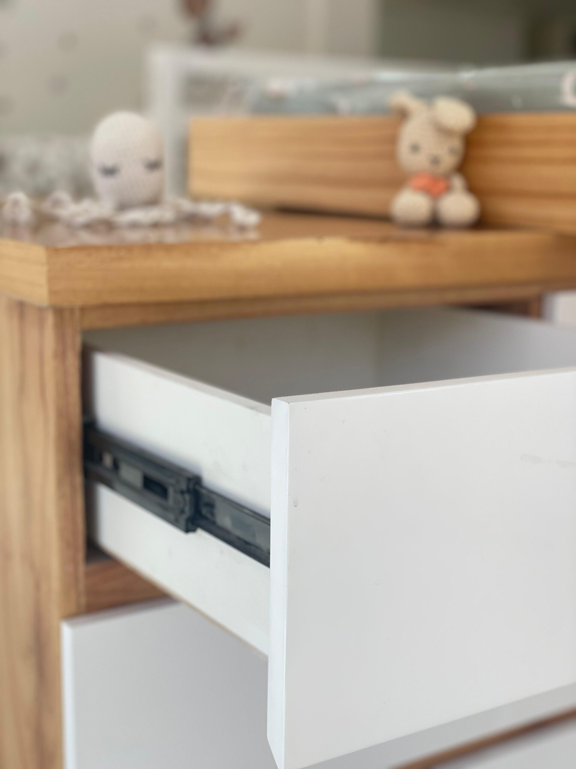 COMODA NORDICA (0.90X0.50X0.90) + CAMBIADOR VERTICAL DE MADERA - Imagen 3